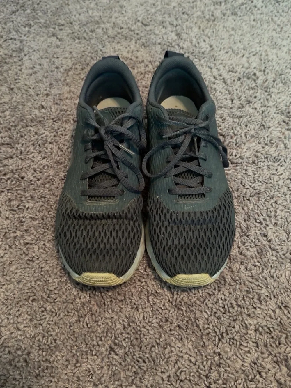 Nike Men's Black Running Sneakers with White Midsole